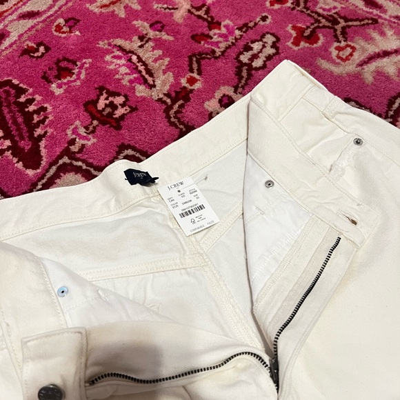 NWT Size 33 Ivory J.Crew Factory Denim Shorts - Picture 2 of 3